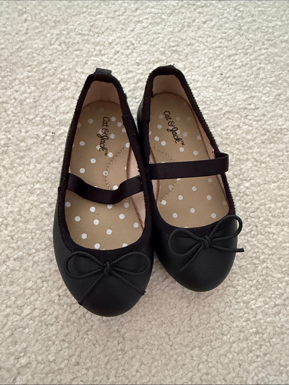 Cat & Jack Black Girls Mary Jane Bow Flats